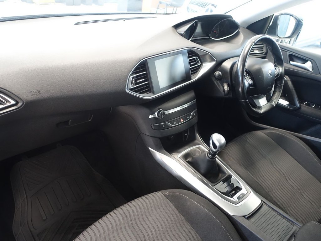 Used Peugeot 308 2016 for sale - 77026991: Photo 15