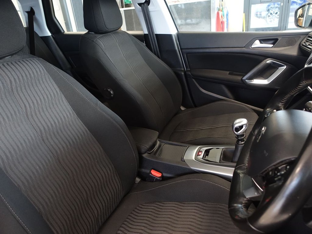 Used Peugeot 308 2016 for sale - 77026991: Photo 18