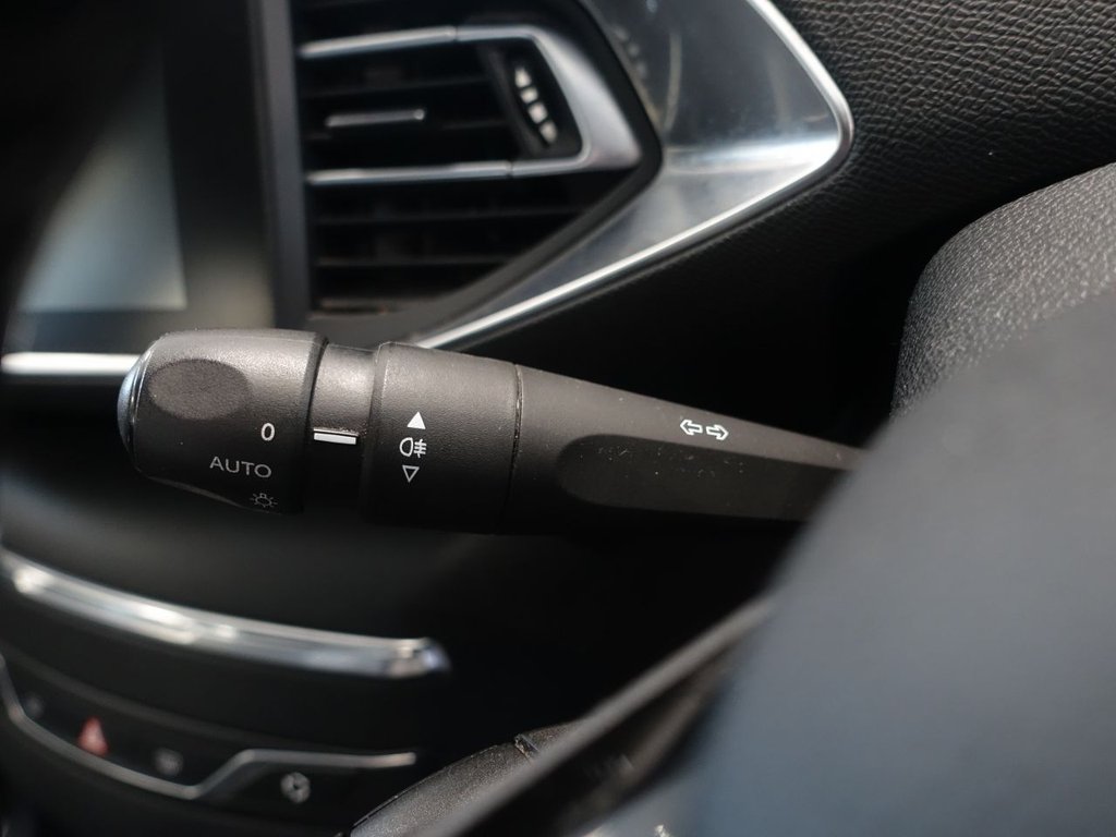 Used Peugeot 308 2016 for sale - 77026991: Photo 30