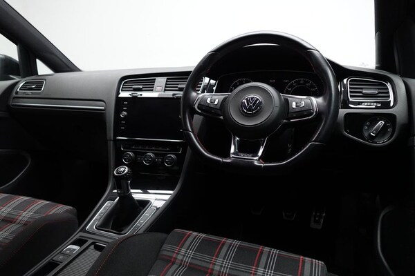 Used Volkswagen Golf 2018 for sale - 76223509: Photo 19