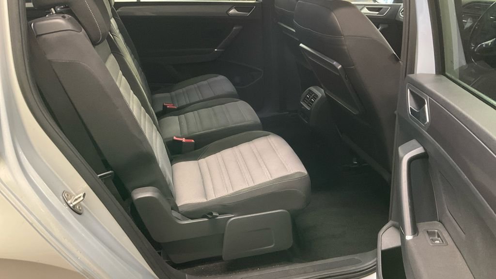 Used Volkswagen Touran 2019 for sale - 76430440: Photo 3
