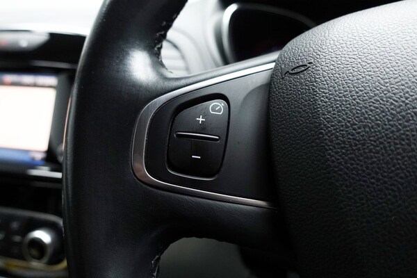Used Renault Captur 2019 for sale - 76132259: Photo 21