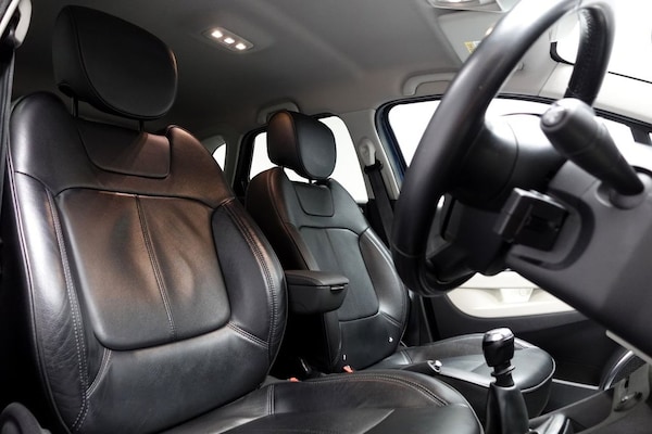 Used Renault Captur 2019 for sale - 76132259: Photo 2