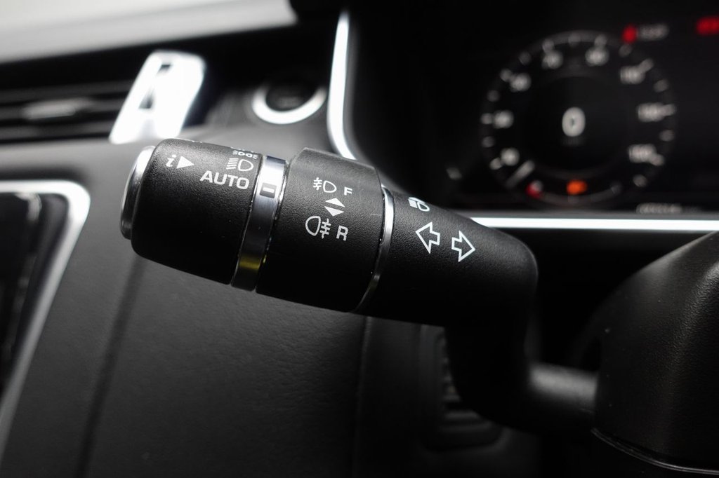 Used Land Rover Range Rover Sport 2019 for sale - 76973759: Photo 44