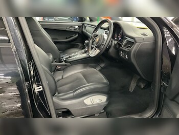 Used Porsche Macan 2018 for sale - 77452171: Photo