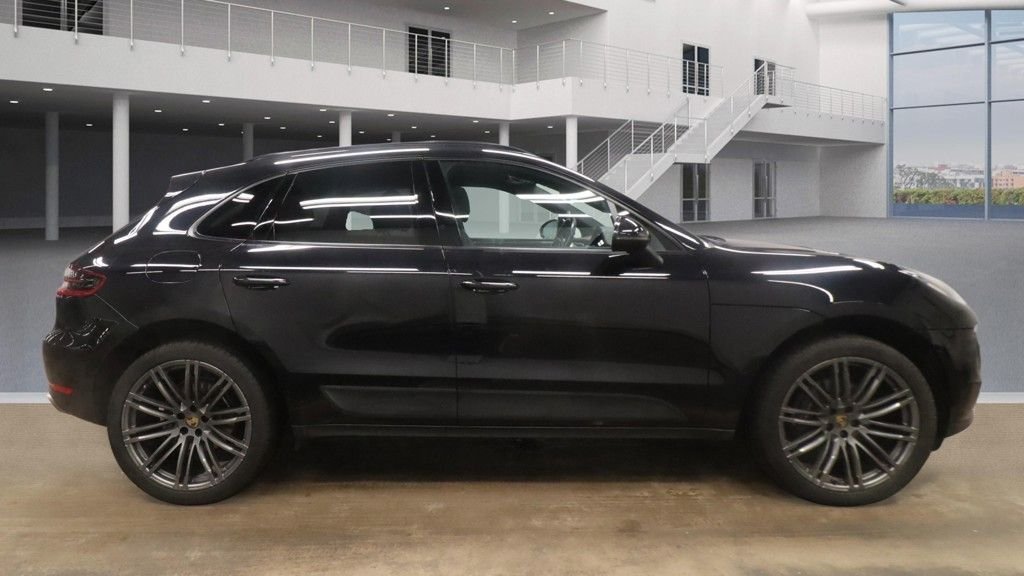 Used Porsche Macan 2018 for sale - 77452171: Photo 9