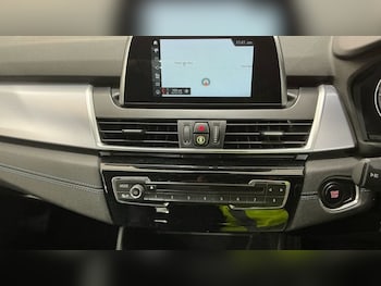 Used BMW 2 Series 2018 for sale - 76617539: Photo