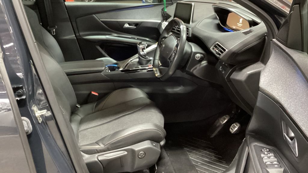 Used Peugeot 3008 2019 for sale - 77080250: Photo 2