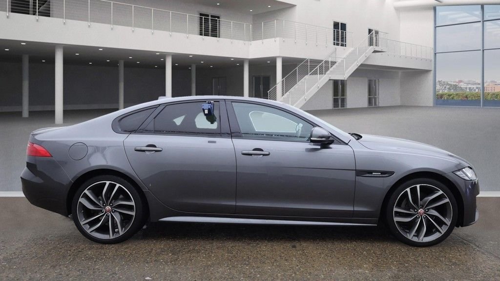 Used Jaguar XF 2018 for sale - 76496505: Photo 9