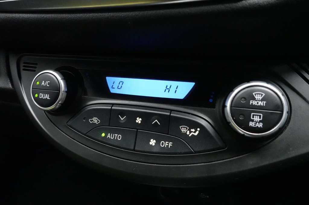 Used Toyota Yaris 2019 for sale - 77408160: Photo 30