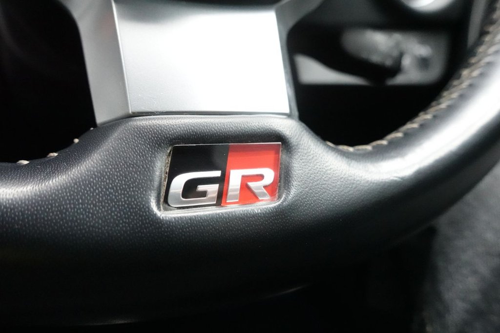 Used Toyota Yaris 2019 for sale - 77408160: Photo 39