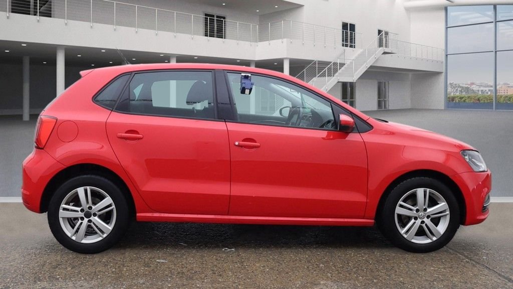Used Volkswagen Polo 2016 for sale - 76950688: Photo 9