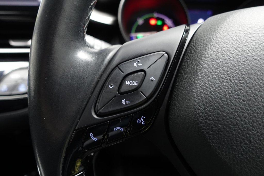 Used Toyota C-HR 2018 for sale - 77227328: Photo 35