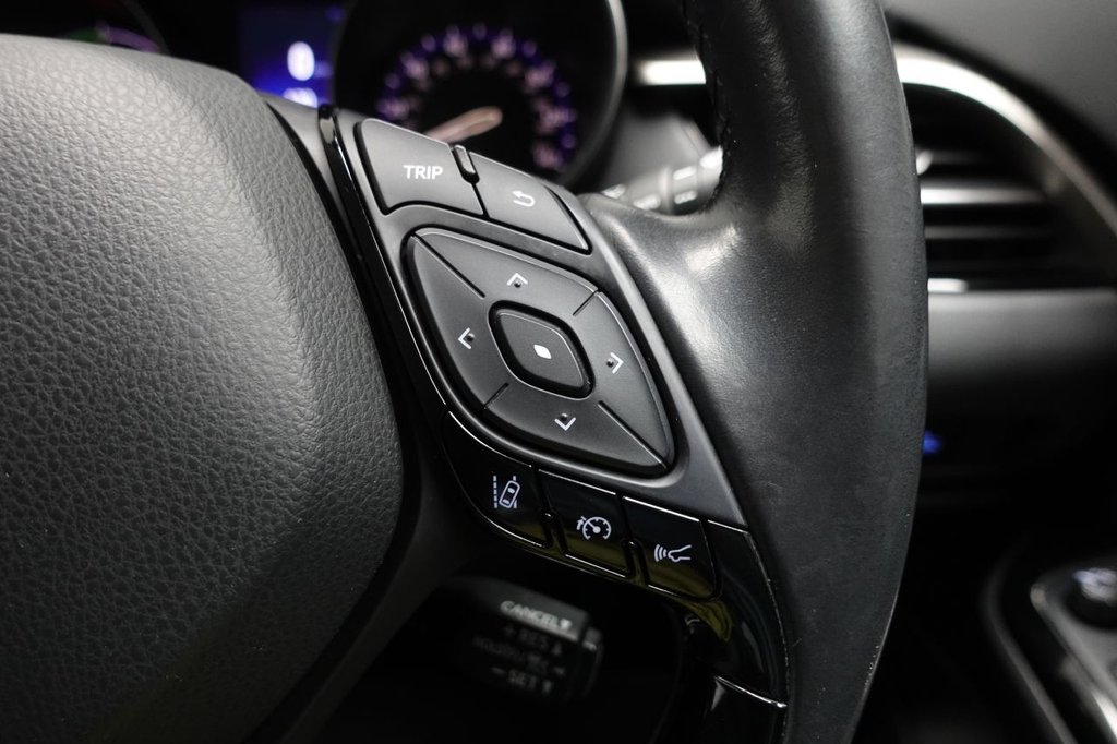 Used Toyota C-HR 2018 for sale - 77227328: Photo 36