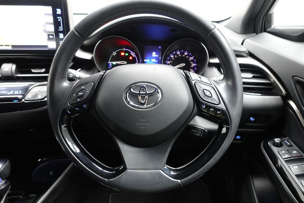 Used Toyota C-HR 2018 for sale - 77227328: Photo 42