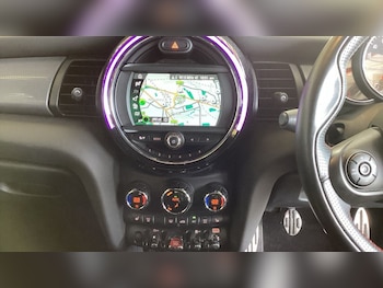 Used MINI Hatch 2020 for sale - 75573009: Photo