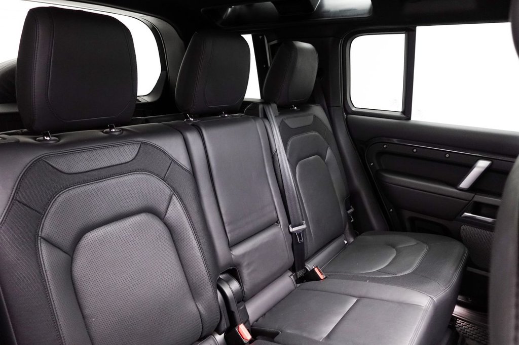 Used Land Rover Defender 110 2022 for sale - 76338525: Photo 26