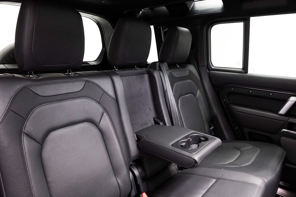 Used Land Rover Defender 110 2022 for sale - 76338525: Photo 27