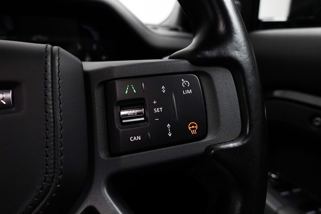 Used Land Rover Defender 110 2022 for sale - 76338525: Photo 33