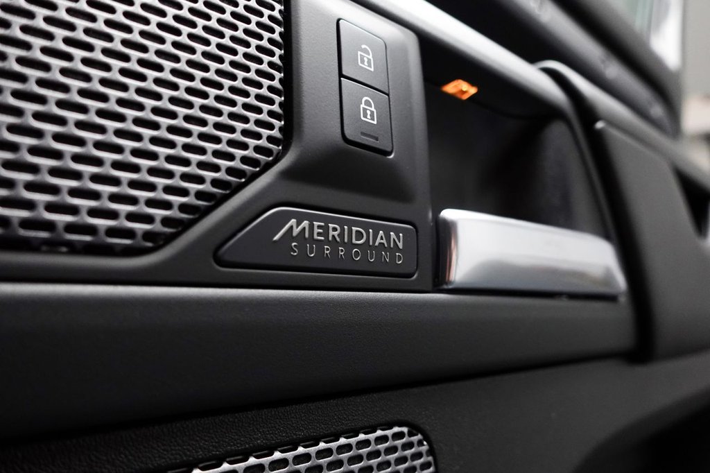 Used Land Rover Defender 110 2022 for sale - 76338525: Photo 38