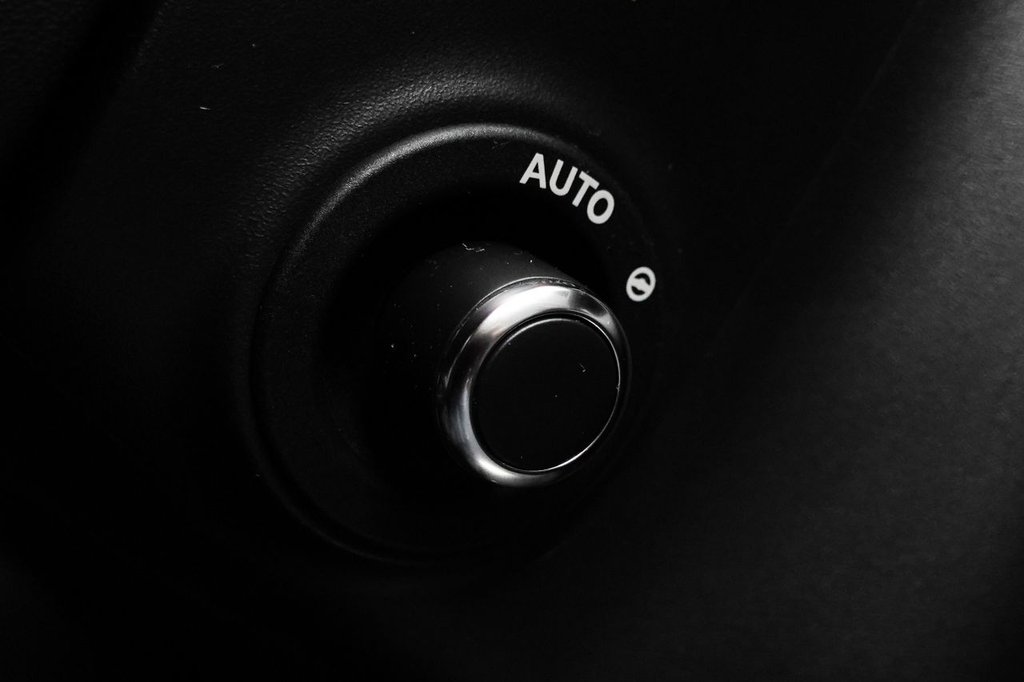 Used Land Rover Defender 110 2022 for sale - 76338525: Photo 41