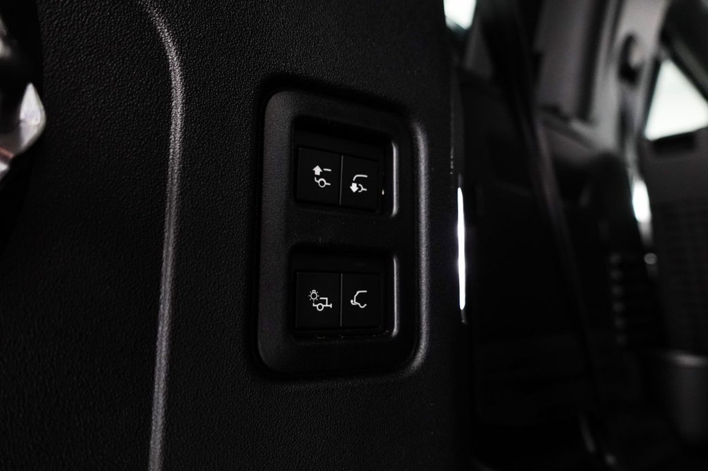 Used Land Rover Defender 110 2022 for sale - 76338525: Photo 42