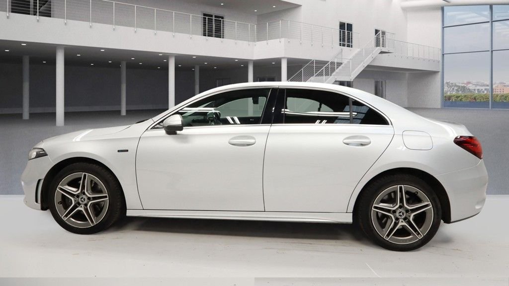Used Mercedes-Benz A-Class 2021 for sale - 76333938: Photo 11