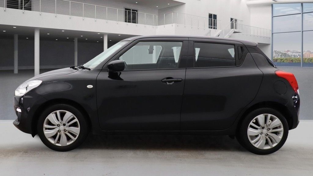 Used Suzuki Swift 2018 for sale - 76396158: Photo 11