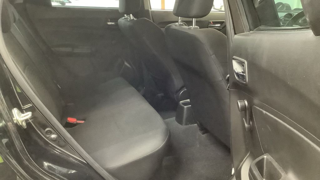 Used Suzuki Swift 2018 for sale - 76396158: Photo 12