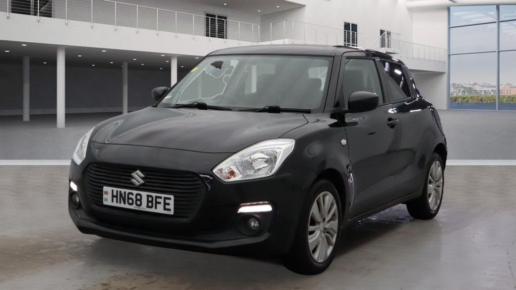 Used Suzuki Swift 2018 for sale - 76396158: Photo 5