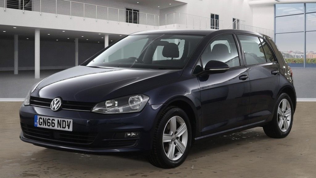 Used Volkswagen Golf 2016 for sale - 77369901: Photo 4
