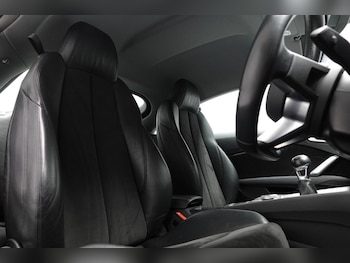 Used Audi TT 2017 for sale - 76642355: Photo