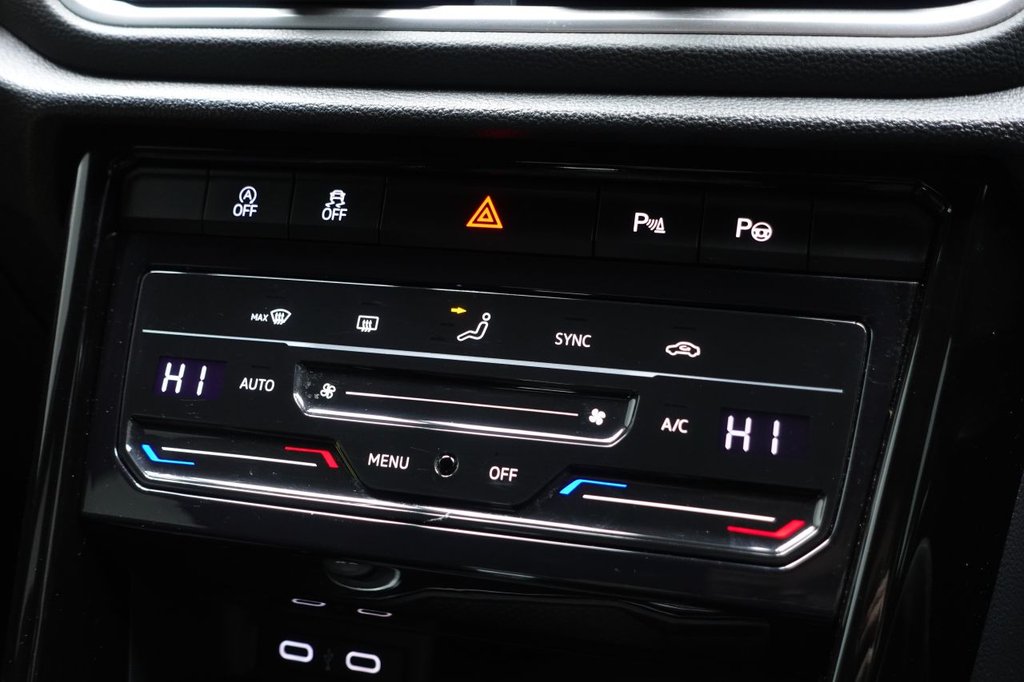 Used Volkswagen T-Roc 2022 for sale - 77037831: Photo 41