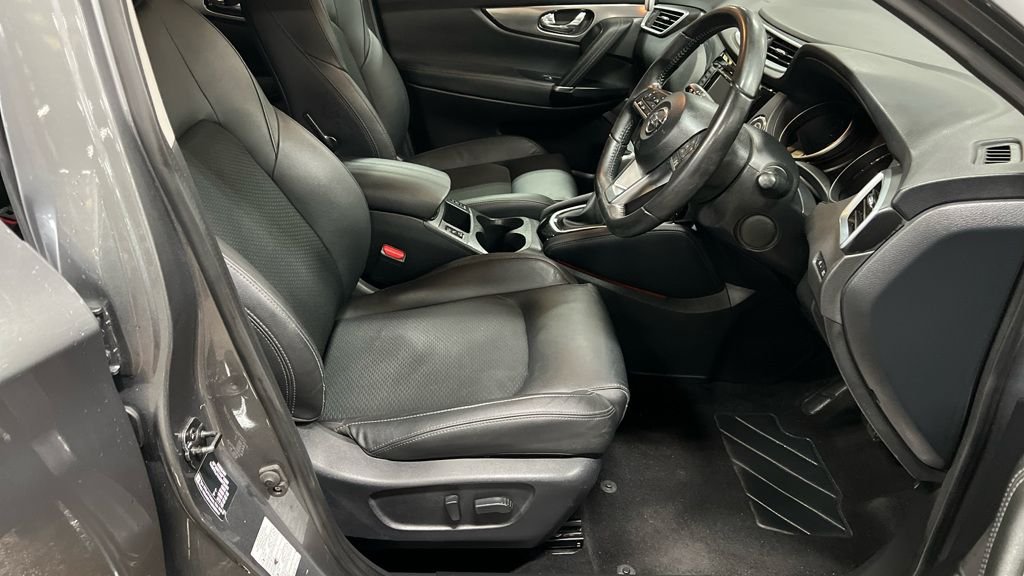 Used Nissan Qashqai 2019 for sale - 76333951: Photo 2