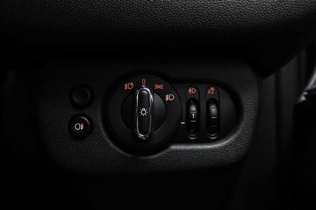 Used MINI Clubman 2019 for sale - 77200176: Photo 50