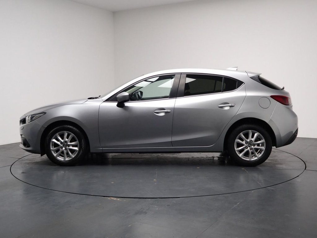 Used Mazda Mazda3 2016 for sale - 76740280: Photo 8