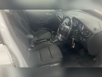 Used Vauxhall Astra 2019 for sale - 77007489: Photo