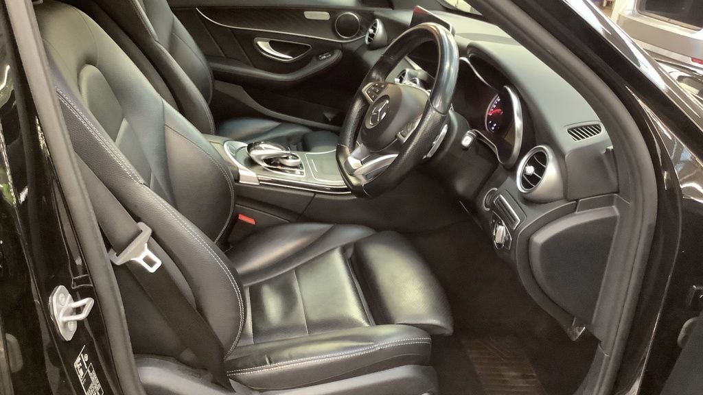 Used Mercedes-Benz C Class 2017 for sale - 76740287: Photo 2