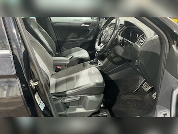 Used Volkswagen Tiguan 2020 for sale - 77821050: Photo