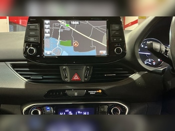 Used Hyundai i30 2018 for sale - 77427873: Photo