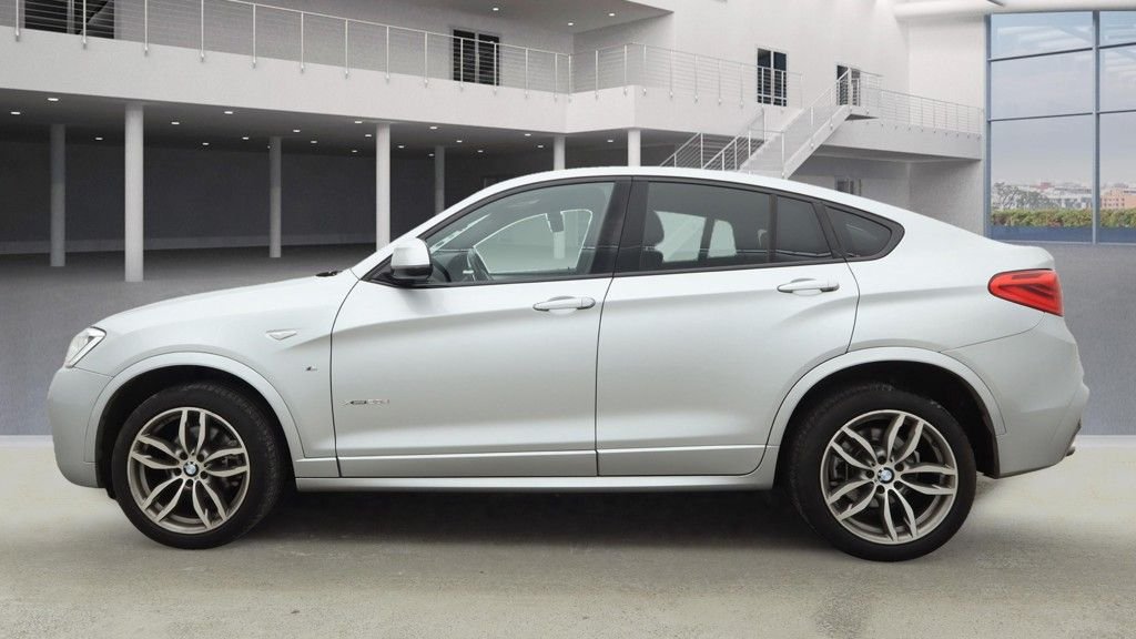 Used BMW X4 2018 for sale - 76711438: Photo 11