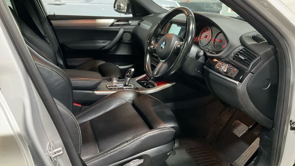 Used BMW X4 2018 for sale - 76711438: Photo 2