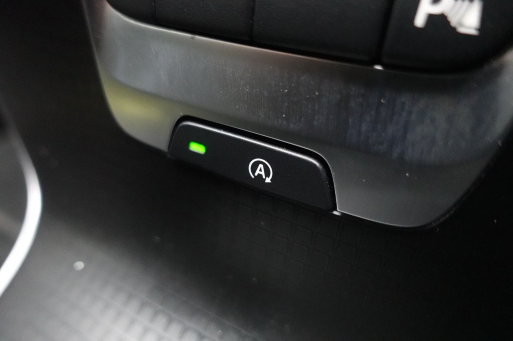 Used Volvo V40 2018 for sale - 77341896: Photo 32