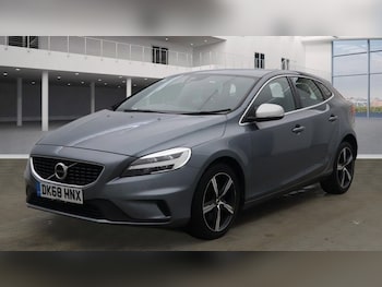 Used Volvo V40 2018 for sale - 77341896: Photo