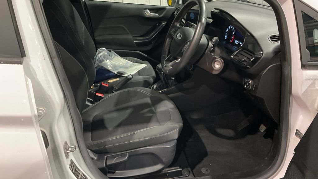 Used Ford Fiesta 2019 for sale - 77080245: Photo 2