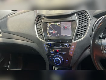 Used Hyundai Santa Fe 2018 for sale - 77660267: Photo