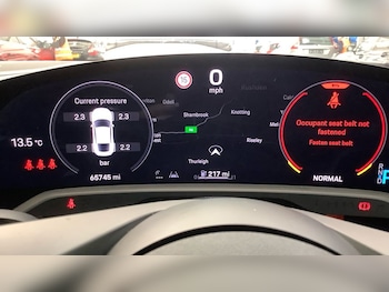 Used Porsche Taycan 2021 for sale - 78111141: Photo