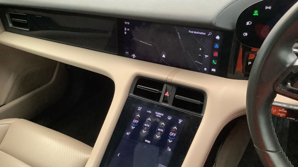 Used Porsche Taycan 2021 for sale - 78111141: Photo 5