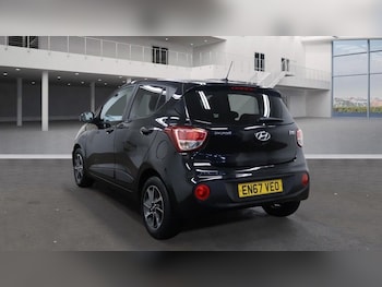 Used Hyundai i10 2018 for sale - 77384190: Photo