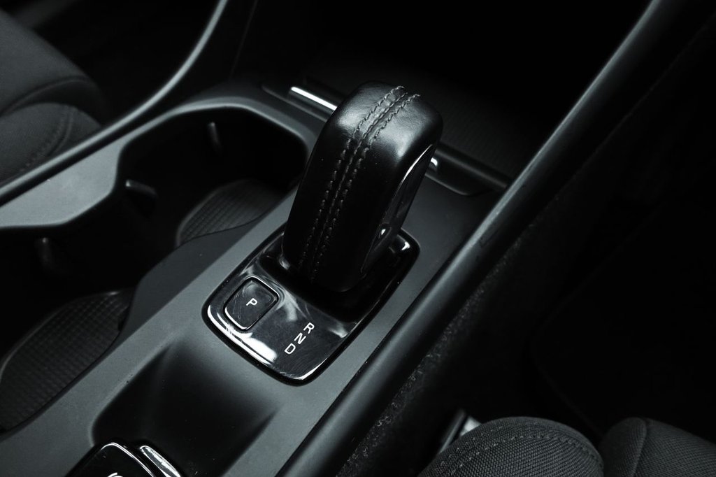 Used Volvo XC40 2020 for sale - 76333933: Photo 38